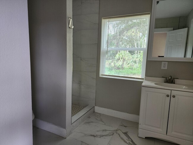 Building Photo - 4910 Ralls Dr