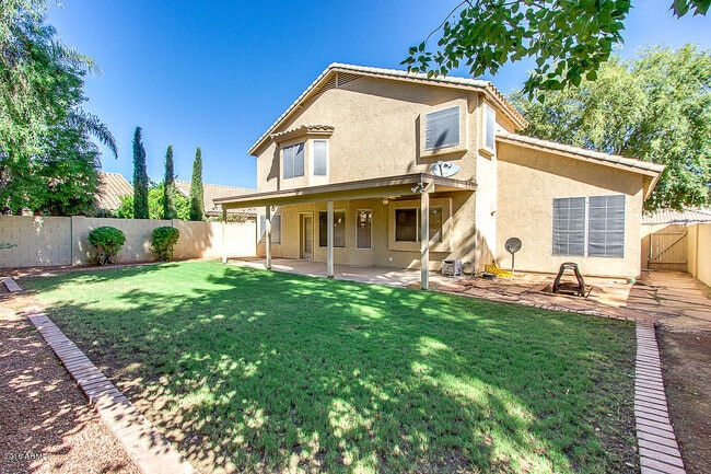 Building Photo - 5951 W Park Ave