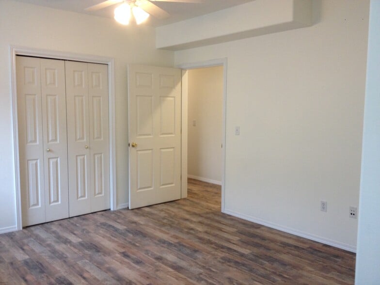 bedroom 1 entrance - 2140 SW 35th Pl. (H)