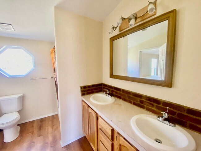 Building Photo - Serene, beautiful home in the Lower Blanco area of Pagosa!!