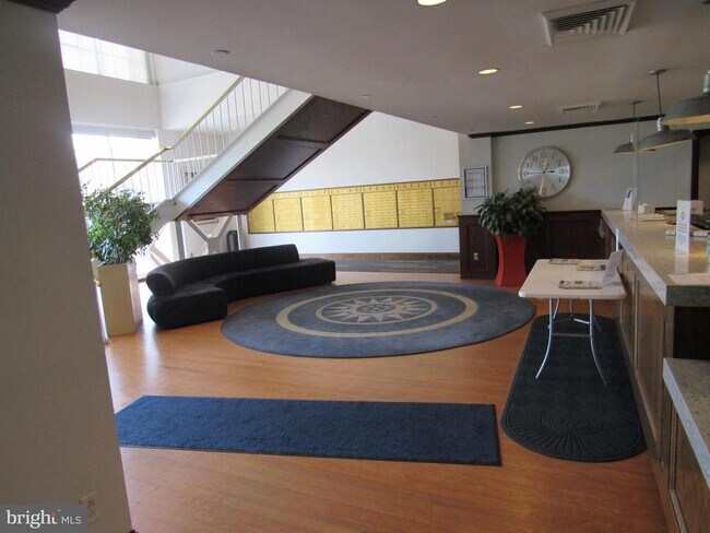 Building Photo - 3 N Christopher Columbus Blvd