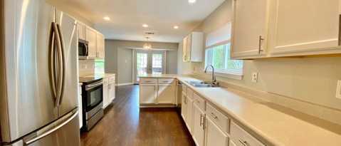 Building Photo - 1801 Apache Trail