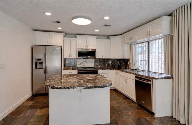 Building Photo - Must See 3-bedroom home! Solar! Pool!