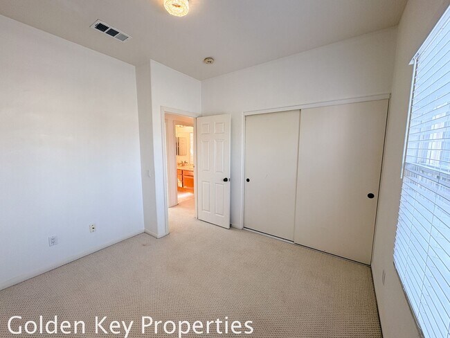 Building Photo - Welcome to this stunning home located in the desirable Rancho Carrillo neighborhood of Carlsbad!