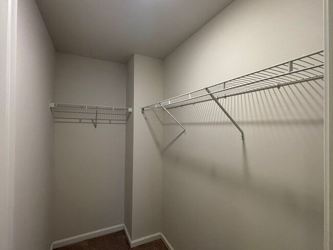 Building Photo - 2809 Ridgeview Dr