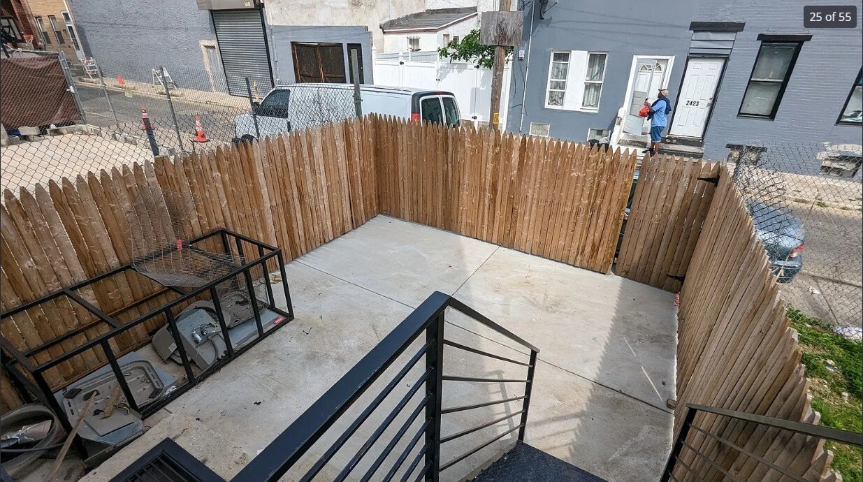 Building Photo - 2431 N Hancock St