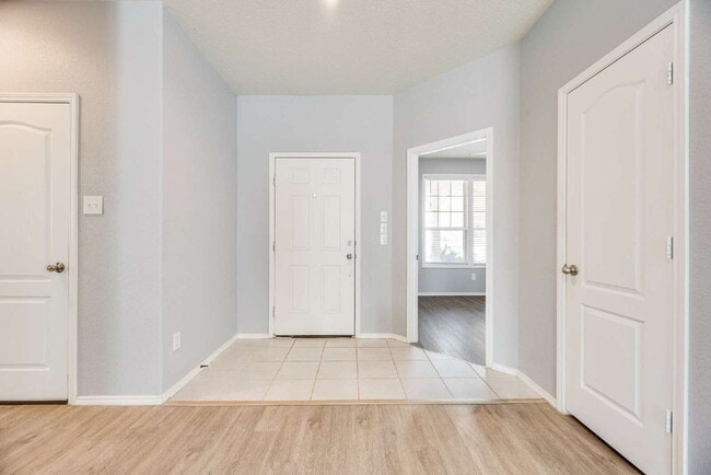 Building Photo - Charming 3-Bedroom, 2 Baths with 1,670 Sq Ft of Comfort in Providence Village