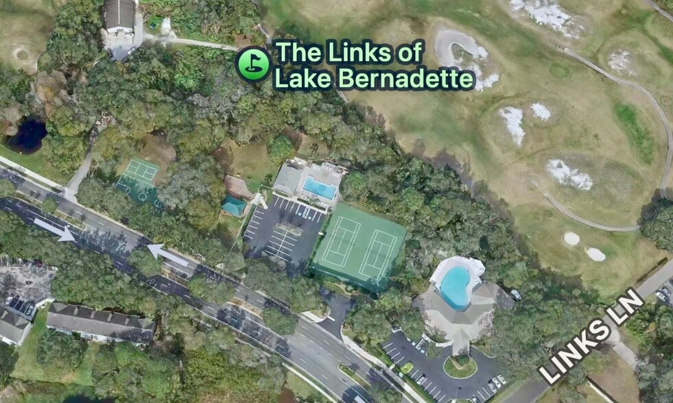 Building Photo - 35315 Whispering Pines Dr