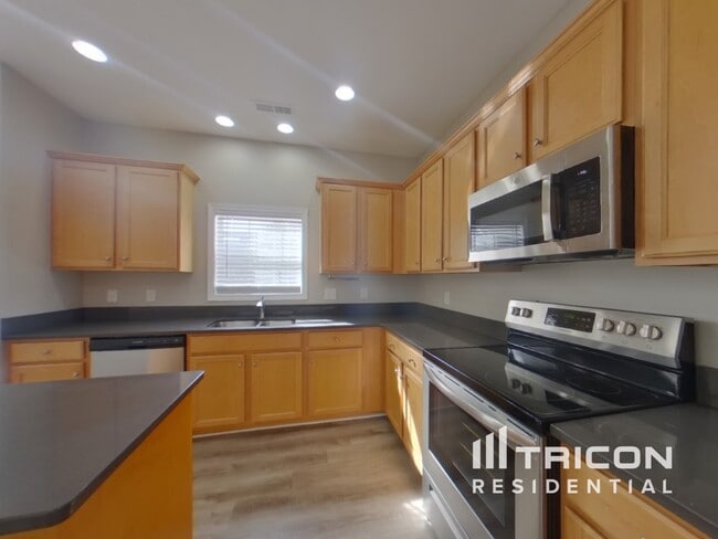 Building Photo - 324 Archway Ct