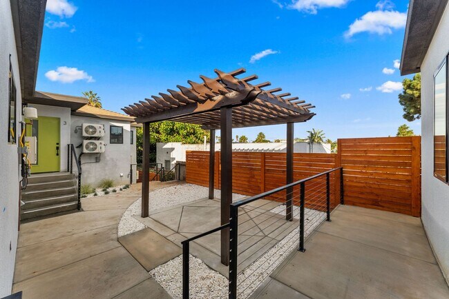 Building Photo - 2735 Broadway-1