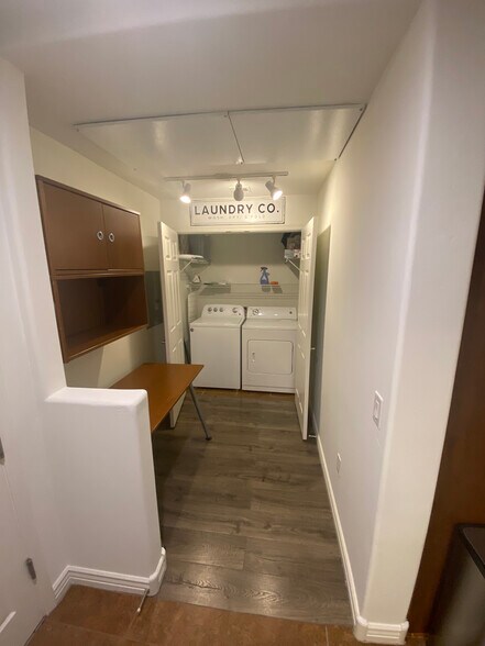 Building Photo - 5450 E Deer Valley Dr