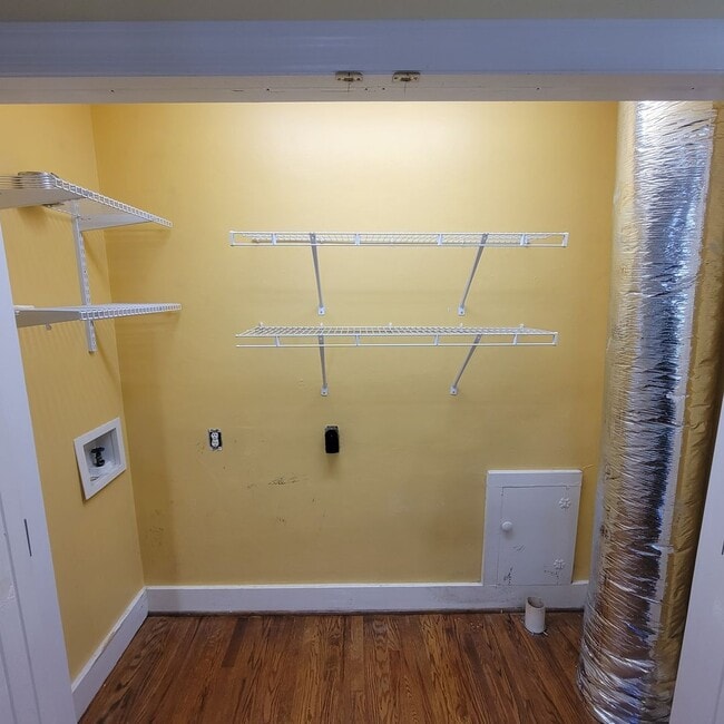 Building Photo - 3/2 Cottage Charmer-Downtown McMinnville, TN