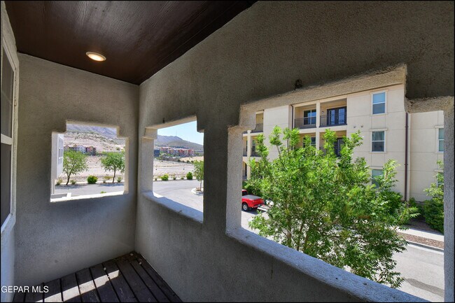 Building Photo - 312 Vin Almoradi Ct