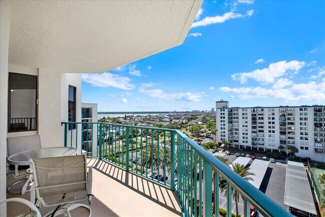 Building Photo - 670 Island Way