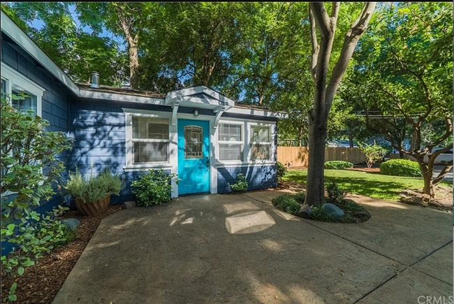 Building Photo - Great Home Close to All