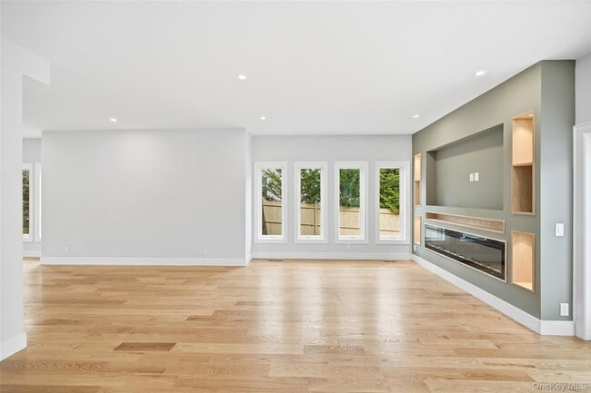 Building Photo - 67 Paulding Ln