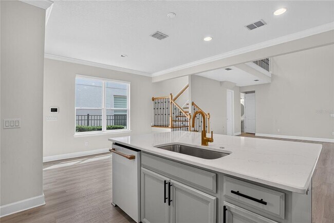 Building Photo - 15382 Arcadia Blf Lp