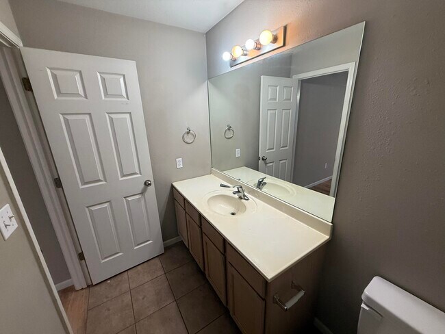 Building Photo - 4006 Snowy Owl Dr