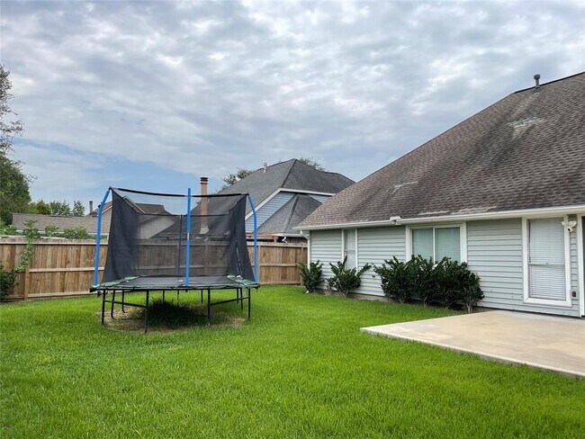 Building Photo - 709 Regency Ct