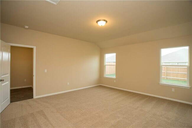 Building Photo - 142 Sulphur River Lp