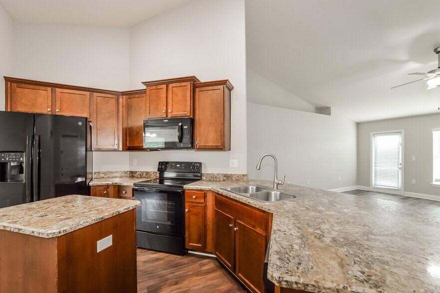 Building Photo - 509 Edith Dr