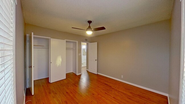 Building Photo - Lovely 3 Bed 1.5 Bath House in Whittier!