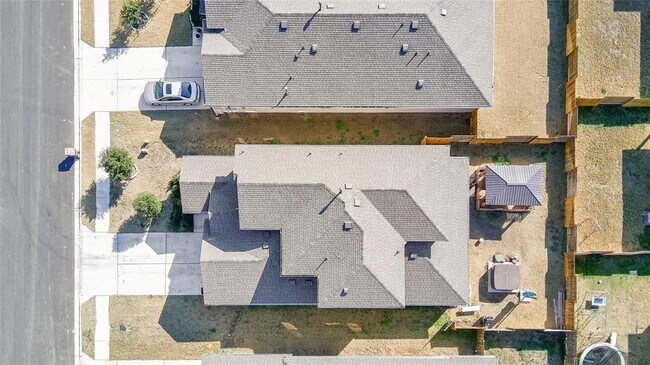 Building Photo - 110 Rainmaker Cv