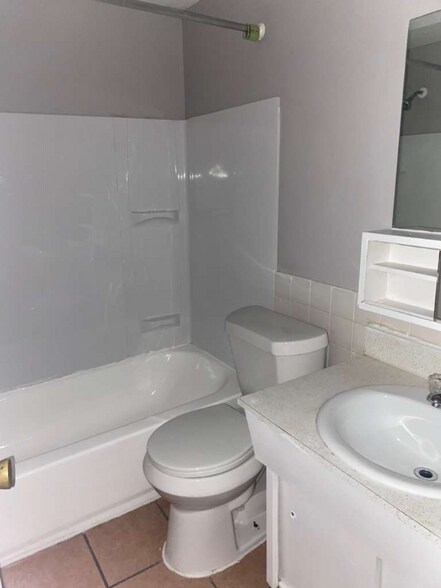 Building Photo - 1885 N Taylor Rd