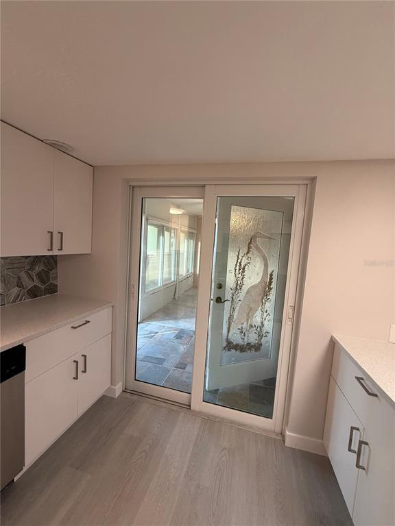 Building Photo - 4700 Cove Cir