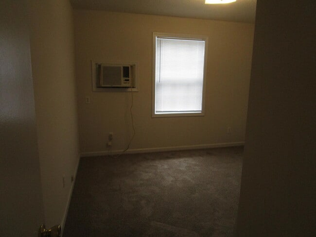 Building Photo - 25 Cuttino Rd