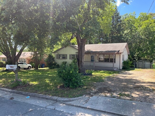 Building Photo - Amazing Ranch Home In Raleigh, Available Now!