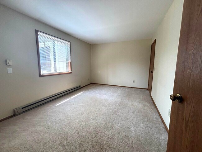 Building Photo - 1014 N Sunnyvale Ln