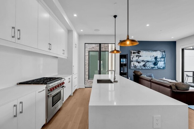 Building Photo - 200 Ocean Ave N