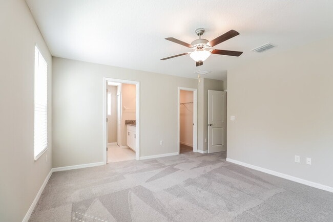 Building Photo - 7317 Spring Snowflake Ave