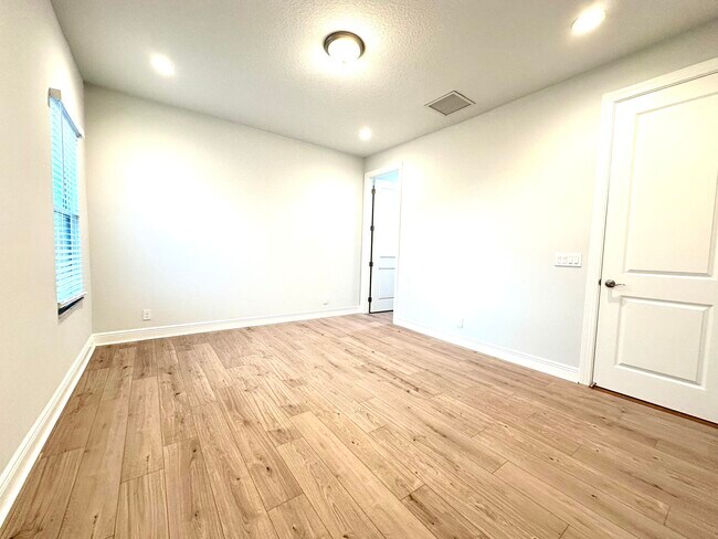 Building Photo - 12680 Nautilus Cir