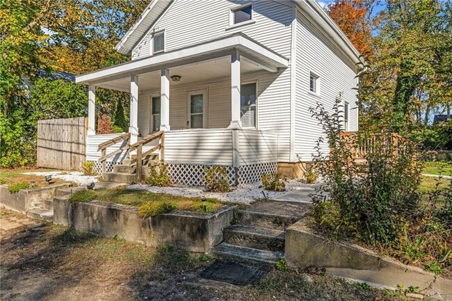 Building Photo - 34 Read Ave