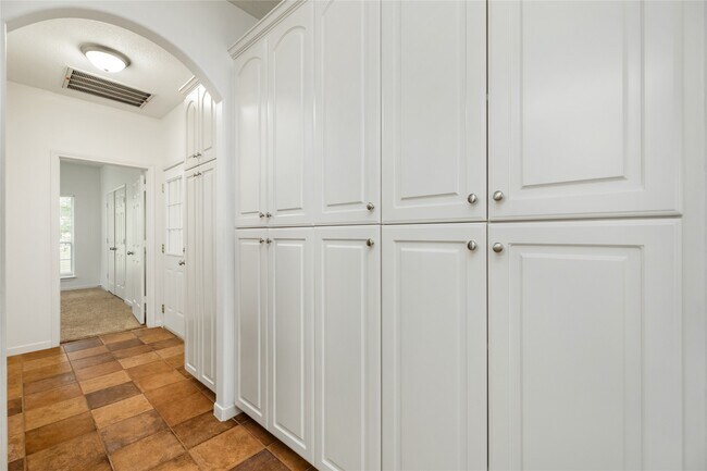 Building Photo - 14874 Cygnus Ct