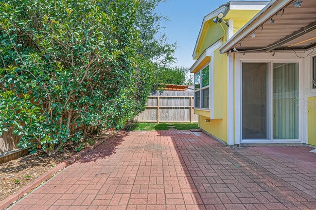 Building Photo - 11525 Teaside Dr