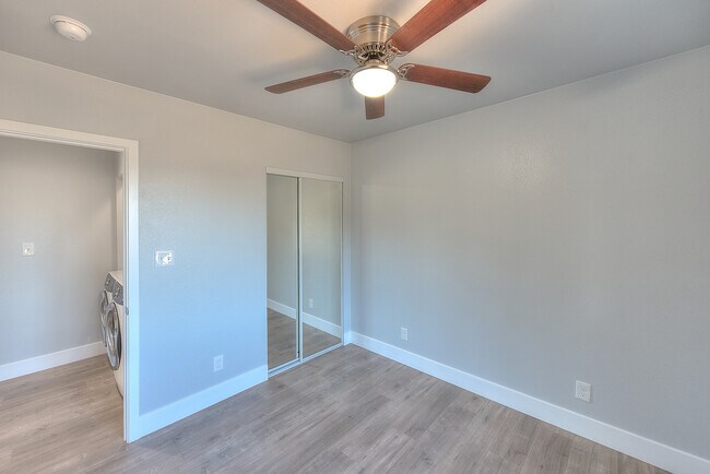 Building Photo - 4286 S Hobart Blvd