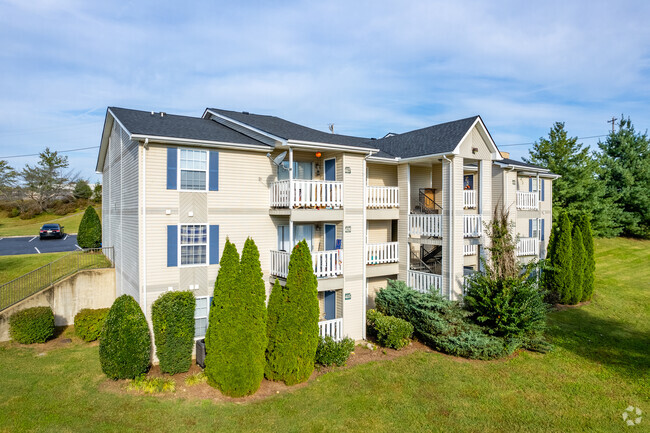 Building Photo - Trails of Dickson Apartments