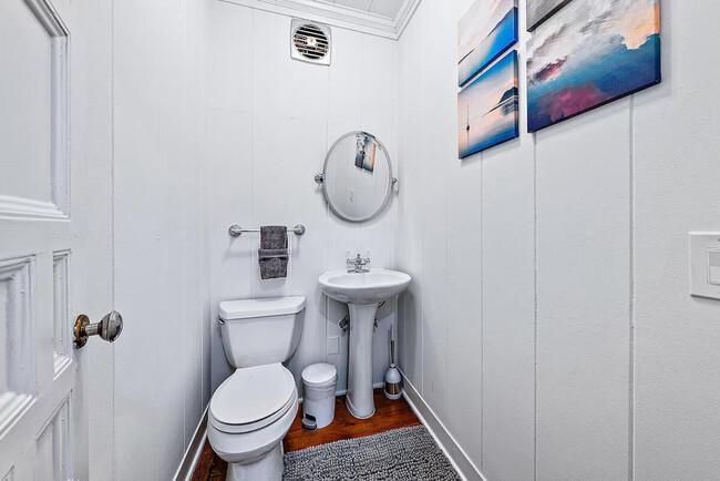 Building Photo - 4110 Washington Rd