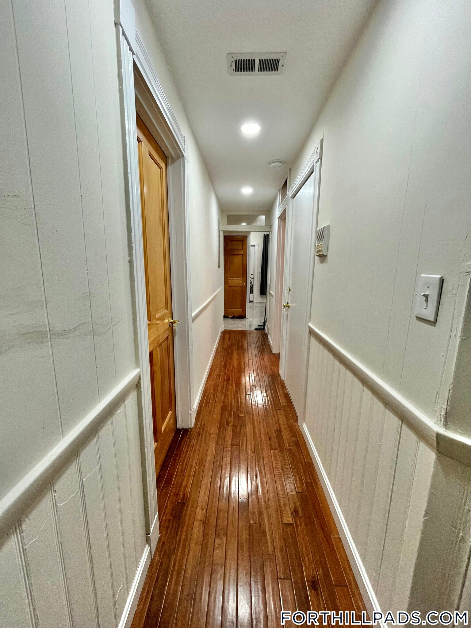 Building Photo - 190 Highland St