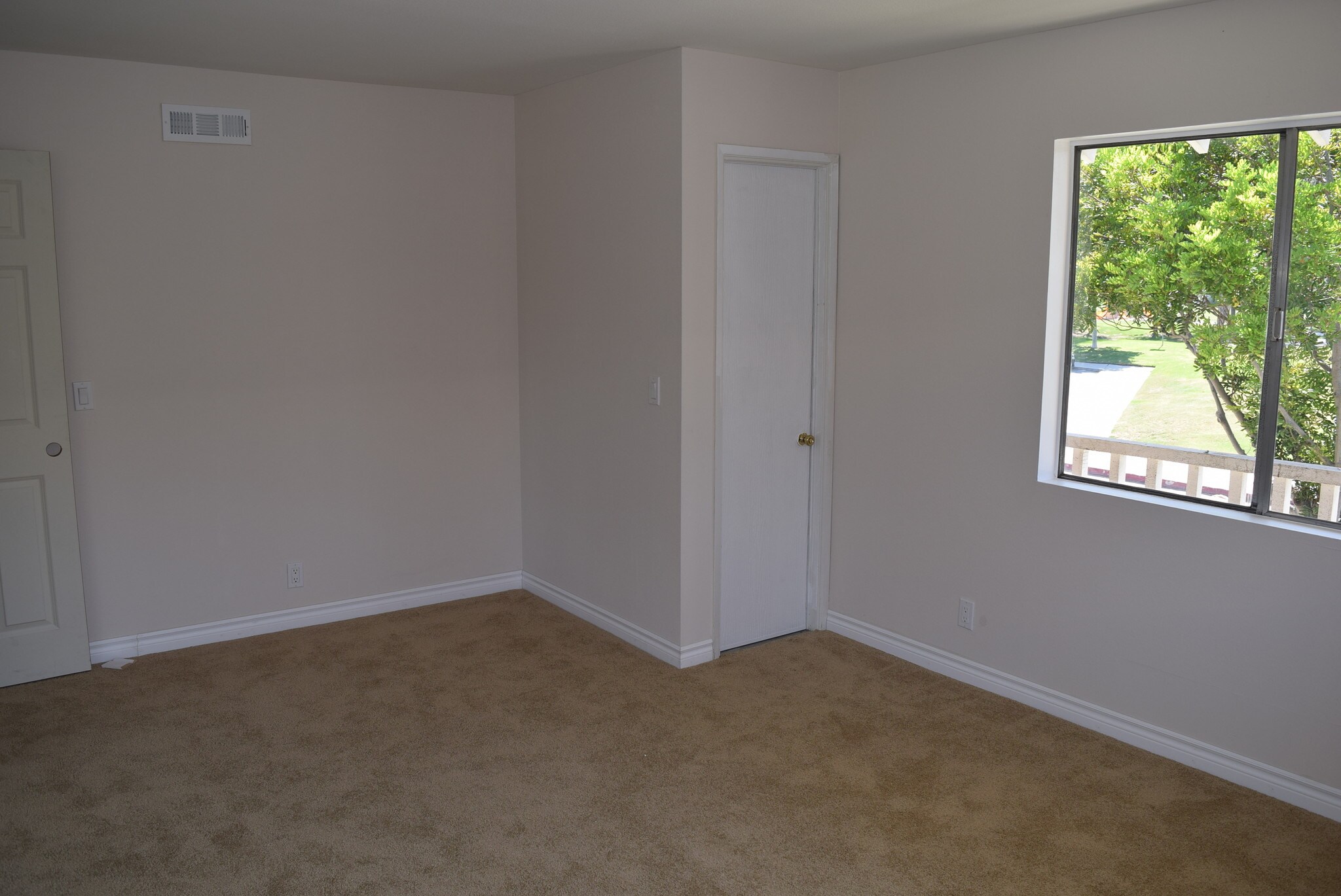 BEDROOM 1 - 16042 Waikiki Ln