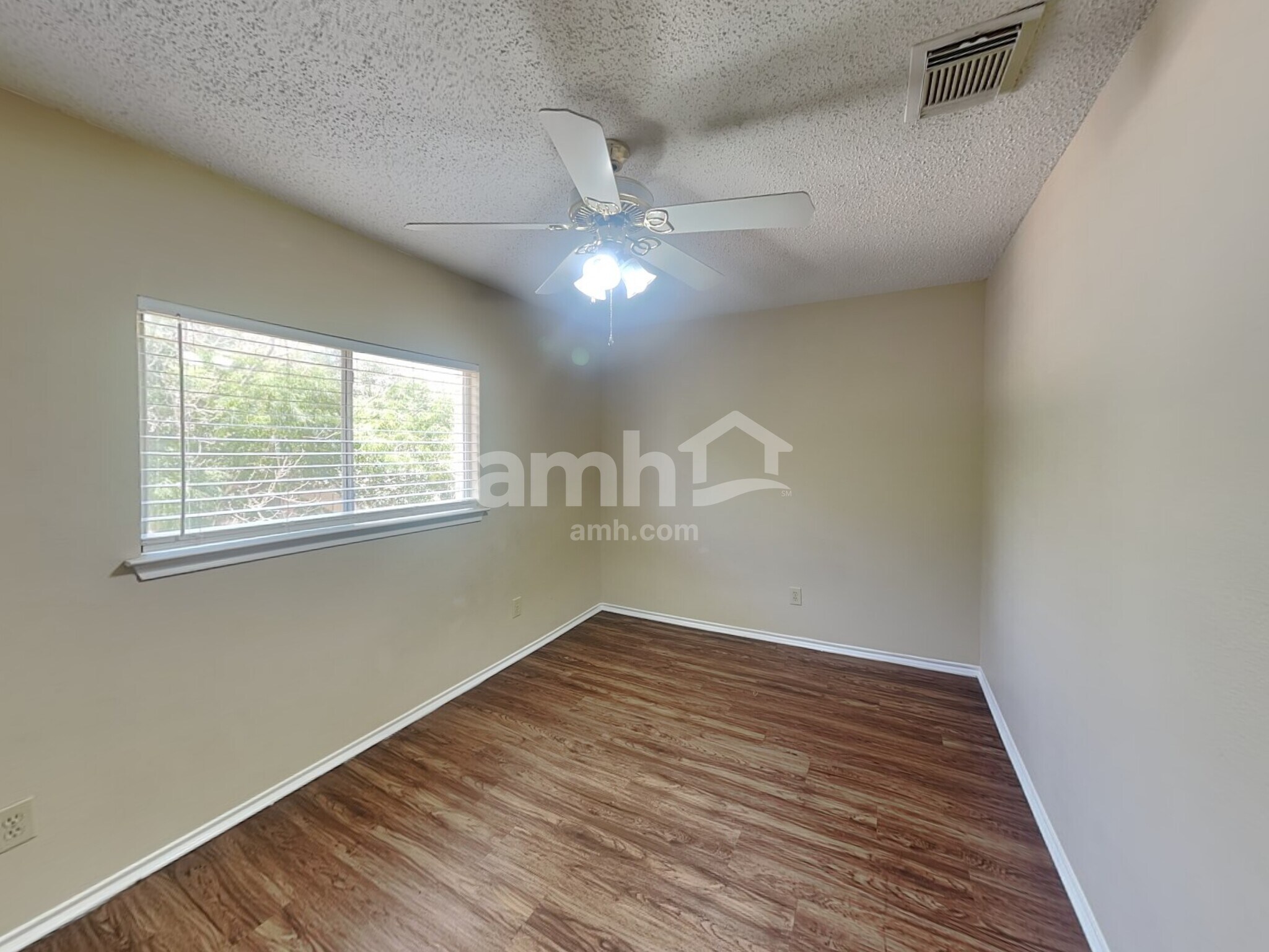 Building Photo - 8043 Cantura Mls