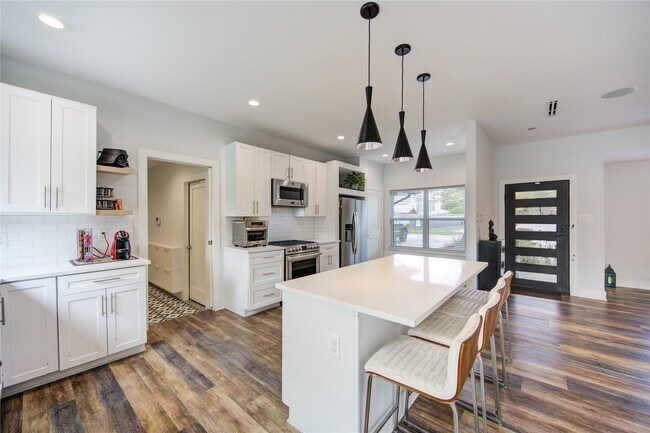 Building Photo - 1215 Bethlehem St