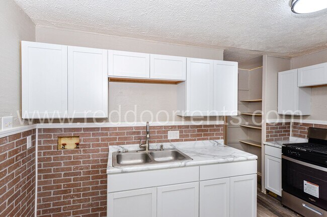 Building Photo - Coming soon! - Experience Urban Sophistica...