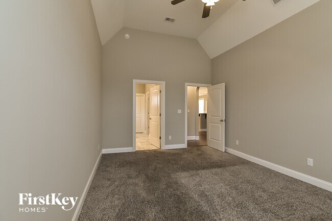 Building Photo - 4902 Margarette Cir E