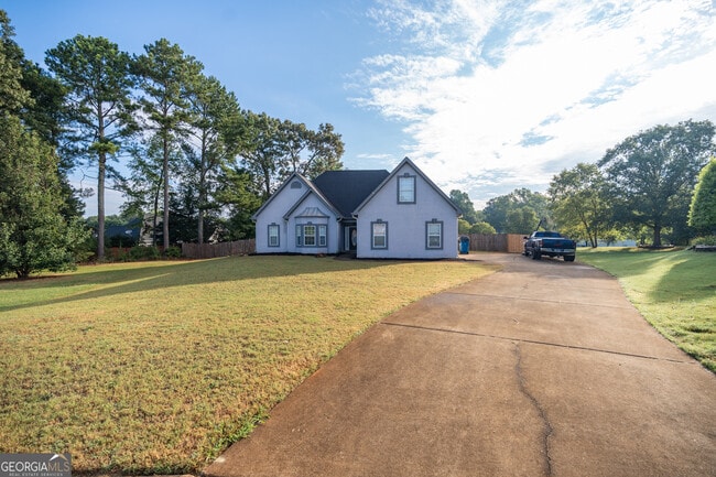 Building Photo - 609 Alyssa Dr