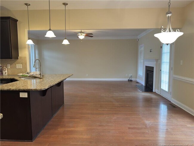 Building Photo - 4015 Summerberry Dr
