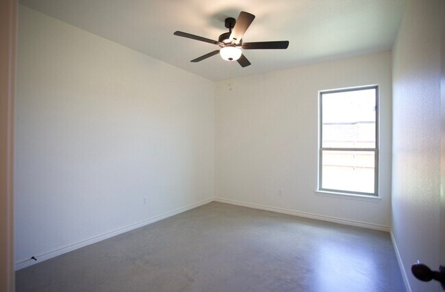 Building Photo - 4144 Long Creek Lane
